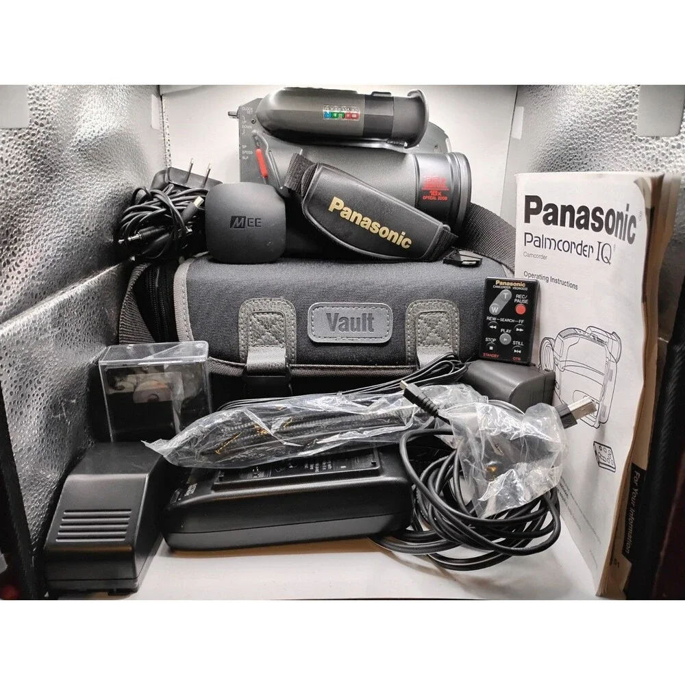 PANASONIC PALMCORDER IQ PV-D506 CAMCORDER BUNDLE TESTED (MEE HD BLUETOOTH AUDIO)